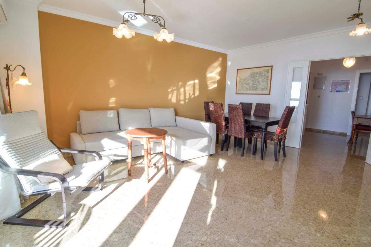 P&P Apartamentos Paseo Maritimo Pablo Ruiz Picasso Malaga Exterior photo