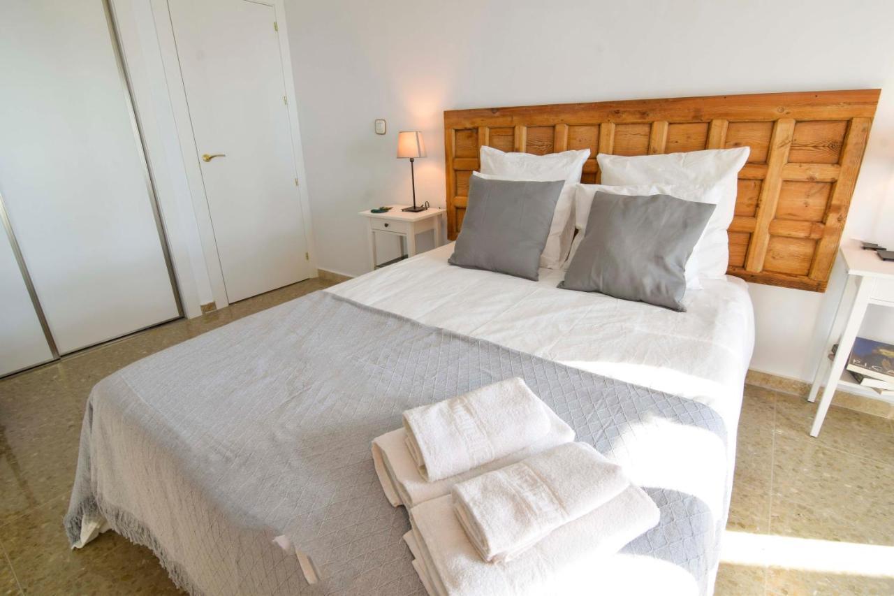 P&P Apartamentos Paseo Maritimo Pablo Ruiz Picasso Malaga Exterior photo