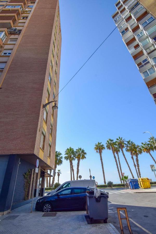 P&P Apartamentos Paseo Maritimo Pablo Ruiz Picasso Malaga Exterior photo